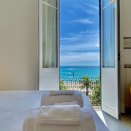Hotel Alba Chiara 피날레리구레 외부 사진