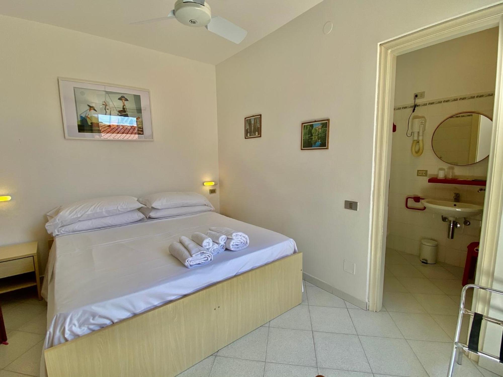 Hotel Alba Chiara 피날레리구레 외부 사진